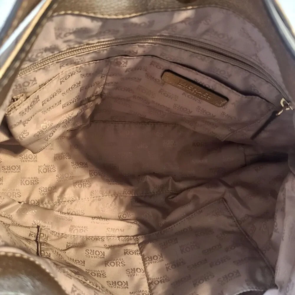 Michael Kors Signature MK Jet Set Khaki Canvas & Gold Leather Shoulder Bag VGUC